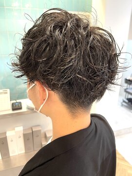 ロミーオム 本厚木(ROMMY. Homme) 無造作パーマスタイル