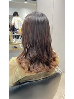 アークプラス(arc+)&nbsp;コテ巻き風大きめカールのデジタルパーマ