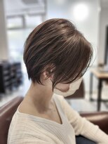 ニル 柏の葉(Nil)&nbsp;☆20代30代40代　丸みくびレイヤーエモージュシフォンべージュ☆