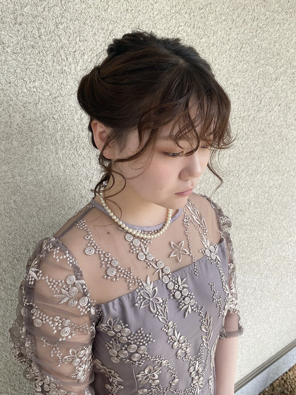 パーマ風ニュアンス顔周り 編み下ろしヘアセット：L182900501
