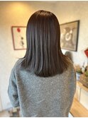 落ち着いた雰囲気のダークベージュ