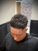 プラウド(PROUD)&nbsp;ビジネスフェード　ツーブロックワイルドパーマ オールバック