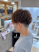 ユニ バイ マグ 長野店(Uni.by Mag)&nbsp;波巻きスパイラルパーマメンズマッシュツイストスパイラルパーマ