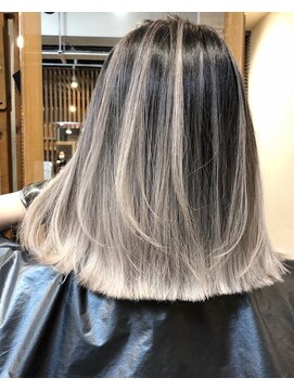 ジーディーエス(GDS) ホワイトバレイヤージュ×バリカンカット