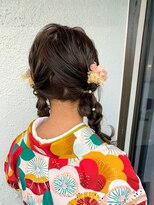 ベルフェミンアプレ(Belle femin Apres)&nbsp;成人式 20代 編み下ろし ツインテール 和装ヘア ブラウンカラー