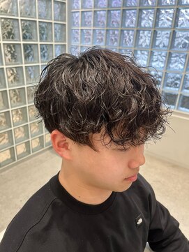 イリ(iLi) 【iLi×MIRAI】シャドウパーマ/ニュアンスパーマ