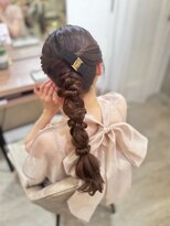 ロンド(Rond)&nbsp;ポニテ編みおろし