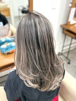 リングバイモアムー(Ring by Moremuu)&nbsp;ブリーチカラー　バレイヤージュ［Issy］