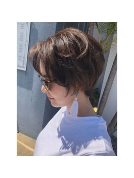 ヘアデザイン ダブル(hair design Double) 動きのある大人ショート