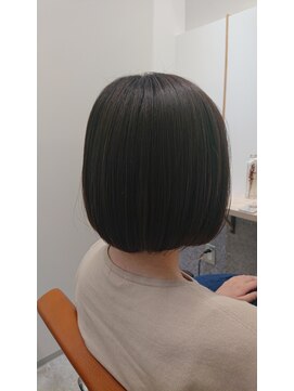 トゥーリ 浜町店 長崎(tuuli) 個室美容室tuuli  艶ボブ