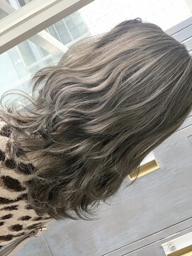 カフネ(KAHUNE) オリーブグレージュ