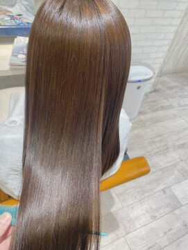 シャルマン 六町(CHARMANT) 縮毛矯正×魅力トリートメント