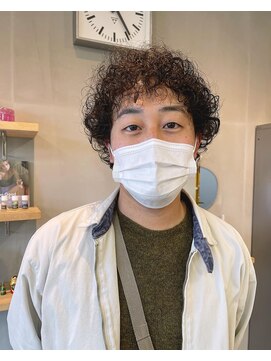 ナループロア ハチ(Nalu pu loa hachi) もしゃもしゃハードパーマ