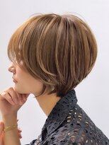 ラフ 立川(Laff)&nbsp;ショートヘアショートボブ白髪ぼかしハイライトカラーボブ