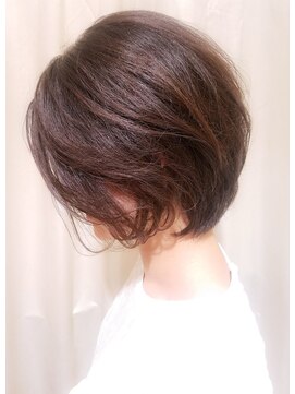 ハナガタ 錦糸町店(HANAGATA) ハイライト/白髪ぼかしにも/脱白髪染め/ショートボブ・髪質改善