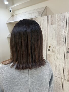 エコルアヘアー(ecolua hair) 切りっぱなしボブ
