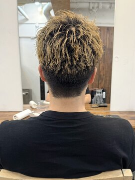 ファルベ(Farbe) 韓国マッシュ/スペインカール/スパイキーショートブルーブラック