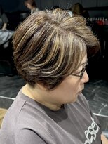 ハピネス クローバー 八木店(Happiness CLOVER)&nbsp;ショートボブ　ハイライト　グレージュ　大和八木
