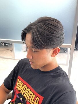 ジーナ 天神(Zina) 【Zina】メンズ/韓国/センターパート/縮毛矯正/福岡/天神/大名