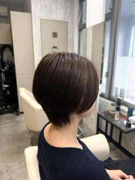 イーラ(E-LA) ショートマッシュ