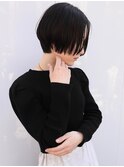 大人ショートボブ/黒髪ショート/顔周りレイヤー