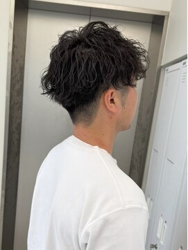 ビューナゴヤ 名駅(VIEW NAGOYA) メンズ/サーフカール/刈り上げセンターパート/波巻きツイスパ