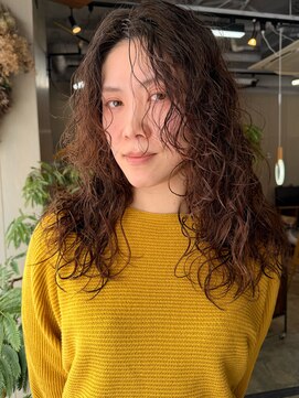アネンド(anend) おとなのロングパーマスタイル