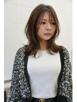 イル 天神西通り店(ill) 20代30代ボブ/ミディアムレイヤー/グレージュ/透明感/天神/大名