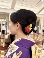 オフ(off)&nbsp;振袖着付け×夜会巻き｜結婚式お呼ばれ和装ヘア