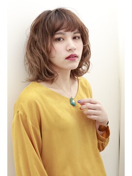 ヘアアンドケア エジェリラボ(hair&care egerie lab) ネオウルフで丸みシルエットの無造作パーマスタイル