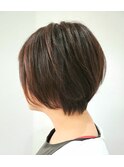 くびれ低めボブ