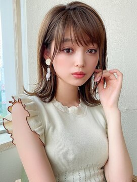 アフロート ディル(AFLOAT D'L) 20代30代40代小顔外ハネミディアムひし形シルエットくすみカラー