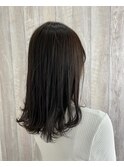 セミロング×アッシュカラー