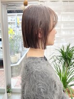 ハレル(Hareru)&nbsp;ベージュカラー　切りっぱなしボブ