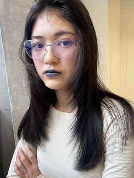 レティ(lety) 顔まわりレイヤースタイル