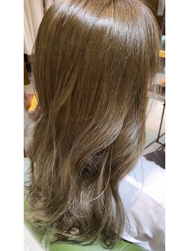 ニーゼロゼロナナ(2007) ブリーチなしハイトーン