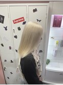 ホワイトブロンド  透明感カラー