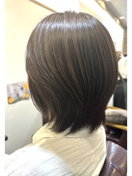 ヘアー グリーン(hair green) ショートグラデーション40代50代60代