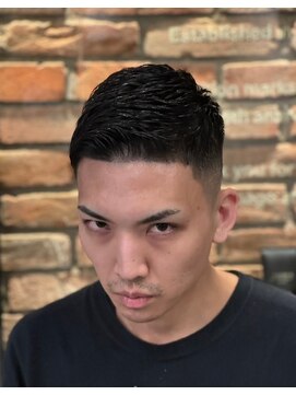 ヒロギンザ 大阪本店(HIRO GINZA) フェザーアップ×ミドルスキンフェード