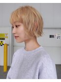 ブロンドベージュ×ボブ