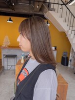 ノア(noa.)&nbsp;細めのハイライトで透明感カラー