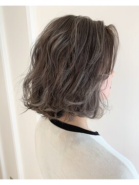 エイクス 津田沼(AQs) ミディアムヘア/暗めカラー/グランマッシュ/千葉