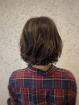 DAMANI 表参道 髪質改善/ヘッドスパ/ハイライト/白髪染め/白髪ぼかし/縮毛矯正 似合わせカット/ミディアムレイヤーカット[表参道駅]