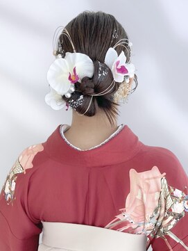 ハウス(HAUS.) 卒業式袴着付けヘアアレンジタイトカチモリヘア胡蝶蘭aya