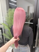 ナナ(NANA) ピンク/ブリーチ/カラーロングヘア