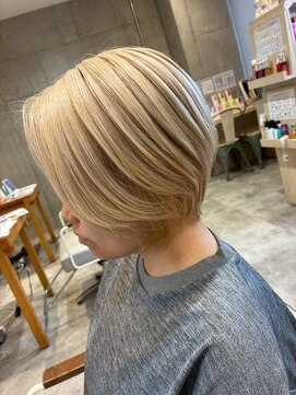 エヌアンドエー 草加店(N&A) 20代30代のハイトーンWカラー 大人ショートとの相性○