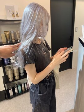 ペレ 原宿(PELE) ダブルカラー/ケアブリーチ/羽エクステ/原宿