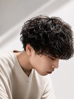ディアマン(Diamant)の写真/ベテランStylistによる高技術で大人気◎ニュアンス/ツイスト/スパイラル/波巻きパーマはDiamantにお任せ!