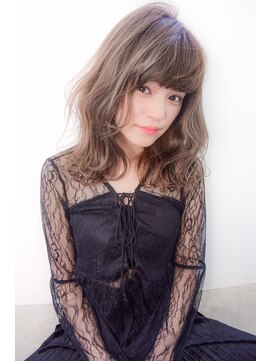 アリー 原宿 表参道(ALLY) [ALLY阿部]暗髪Wグレージュ×無造作ウェーブ