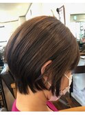 くびれショートボブ